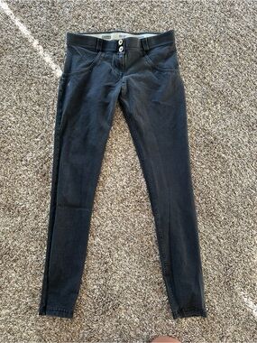 Women’s Black Freddy leggings